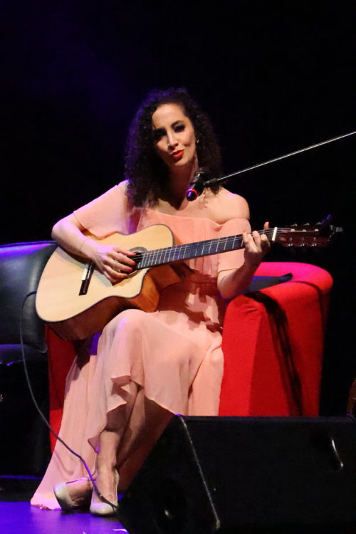 LOVE STORIES AND HAPPY ENDINGS… MOST OF THE TIME !